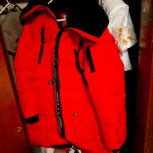 Women's 3/4 length heavy winter coat .